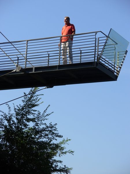 n_29 Jimmy geniesst den Ausblick.jpg